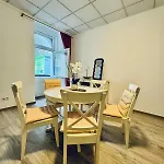 Amusant 1BR Apt.- Near Praterstern